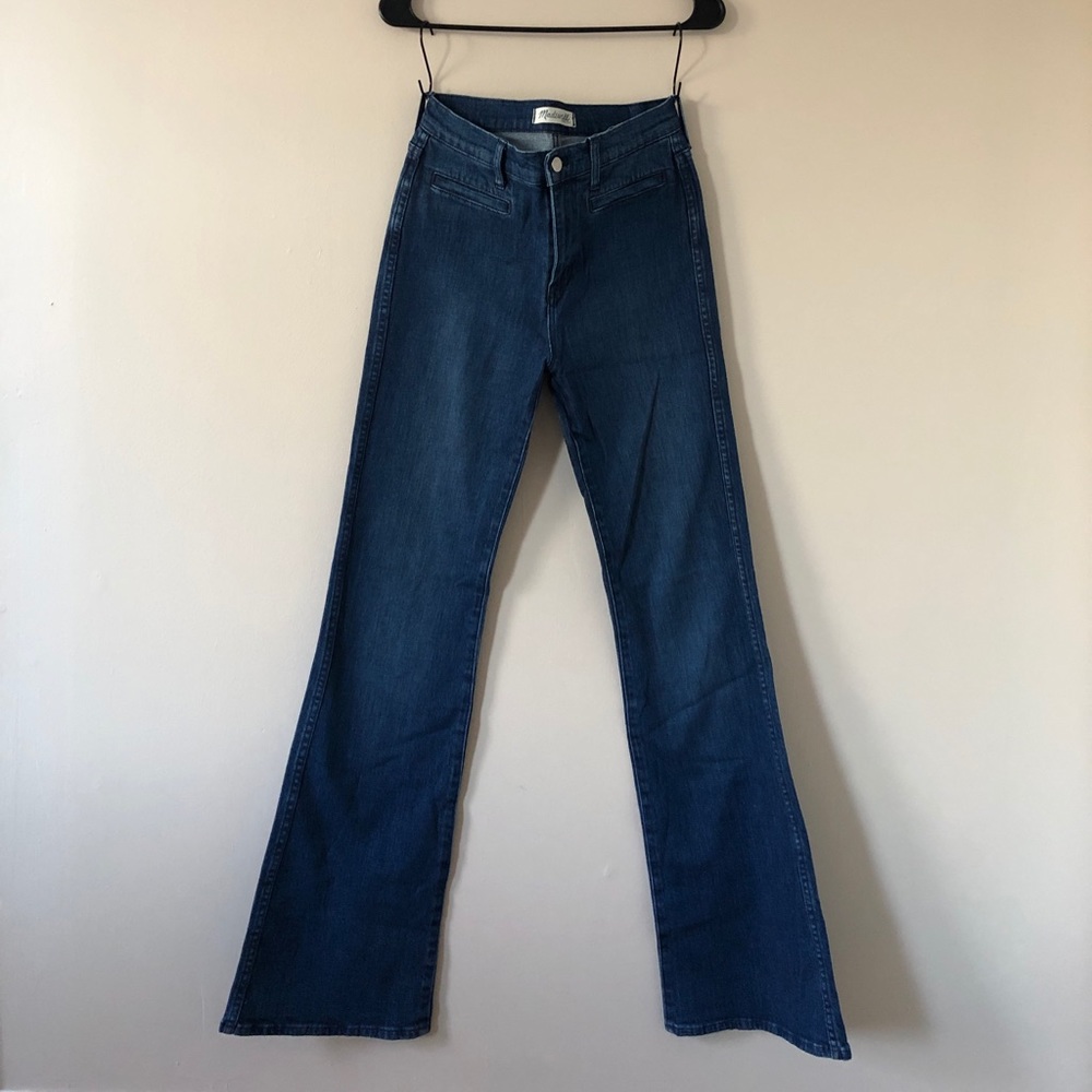 Madewell Flea Market Flares - Medium Wash